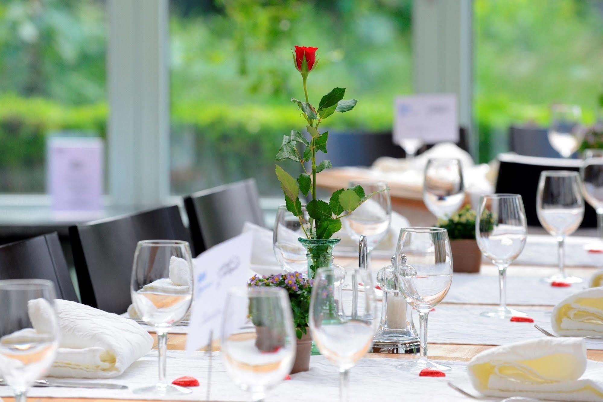 Odelya - Stadthotel Im Park Bázel Kültér fotó