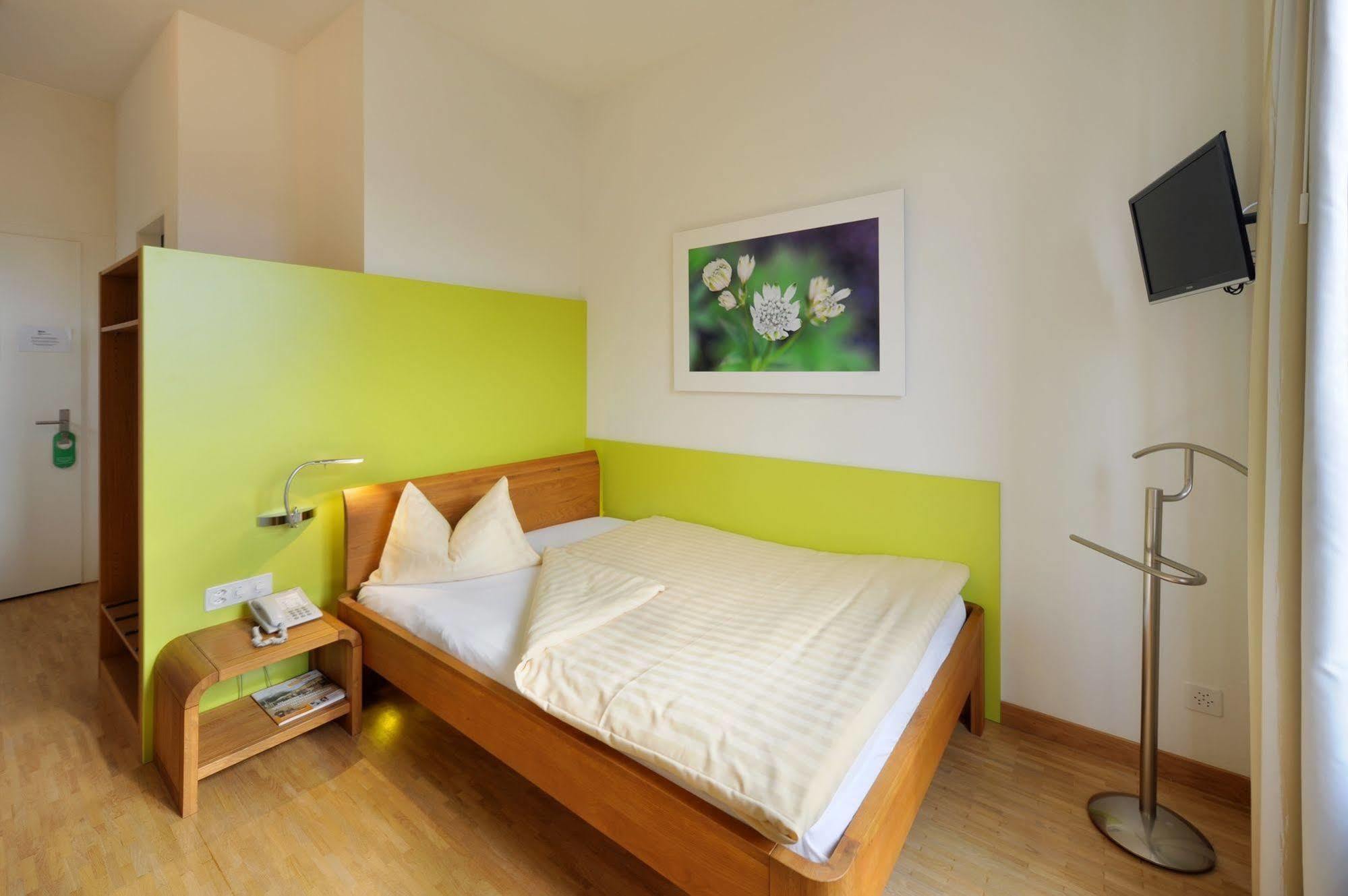 Odelya - Stadthotel Im Park Bázel Kültér fotó