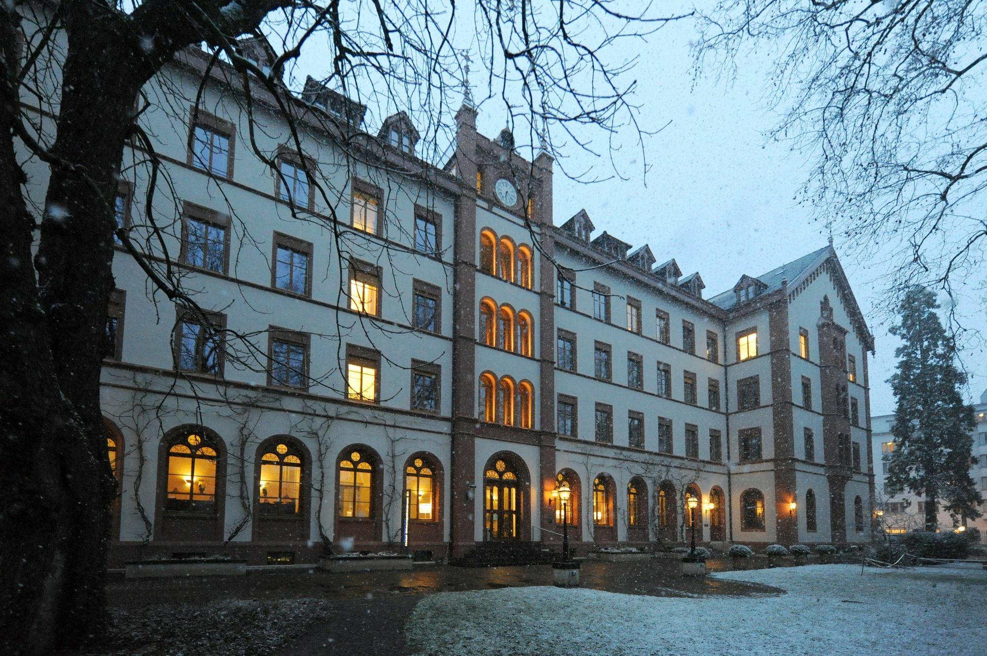 Odelya - Stadthotel Im Park Bázel Kültér fotó